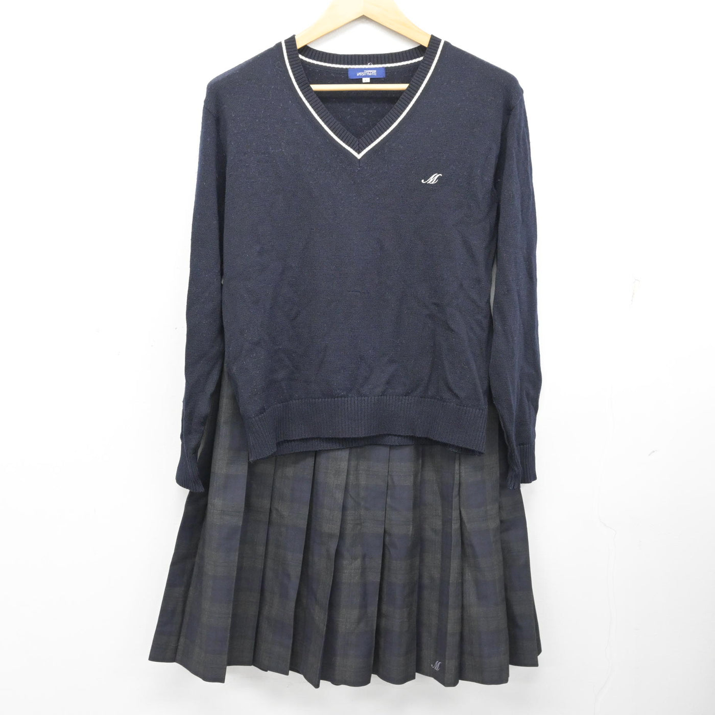 【中古】埼玉県 松伏高等学校 女子制服 3点 (ブレザー・ニット・スカート) sf099841