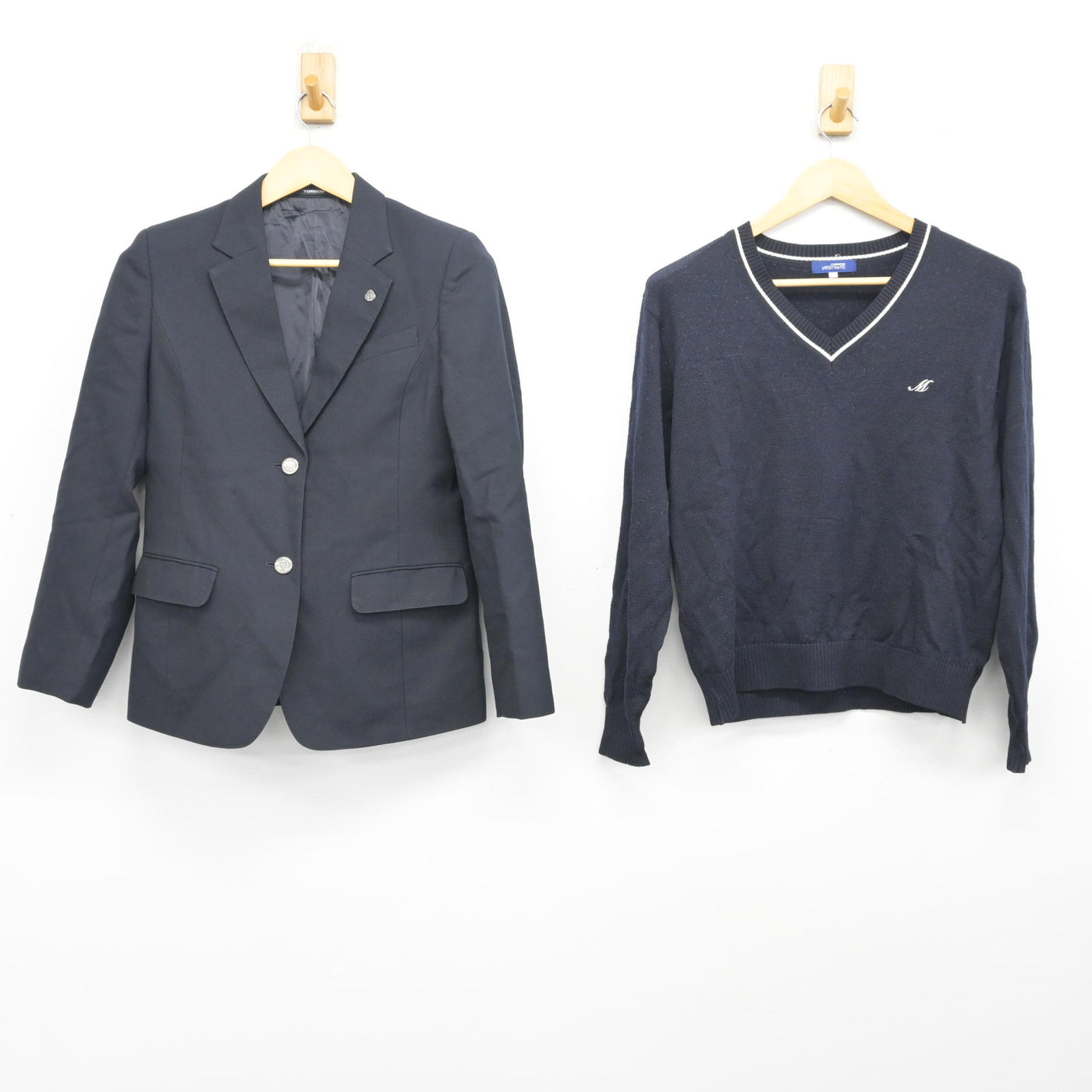 【中古】埼玉県 松伏高等学校 女子制服 3点 (ブレザー・ニット・スカート) sf099841