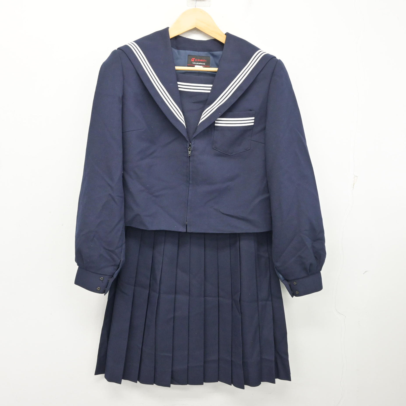 【中古】岐阜県 大垣市立南中学校 女子制服 3点 (セーラー服・スカート・スカート) sf099866