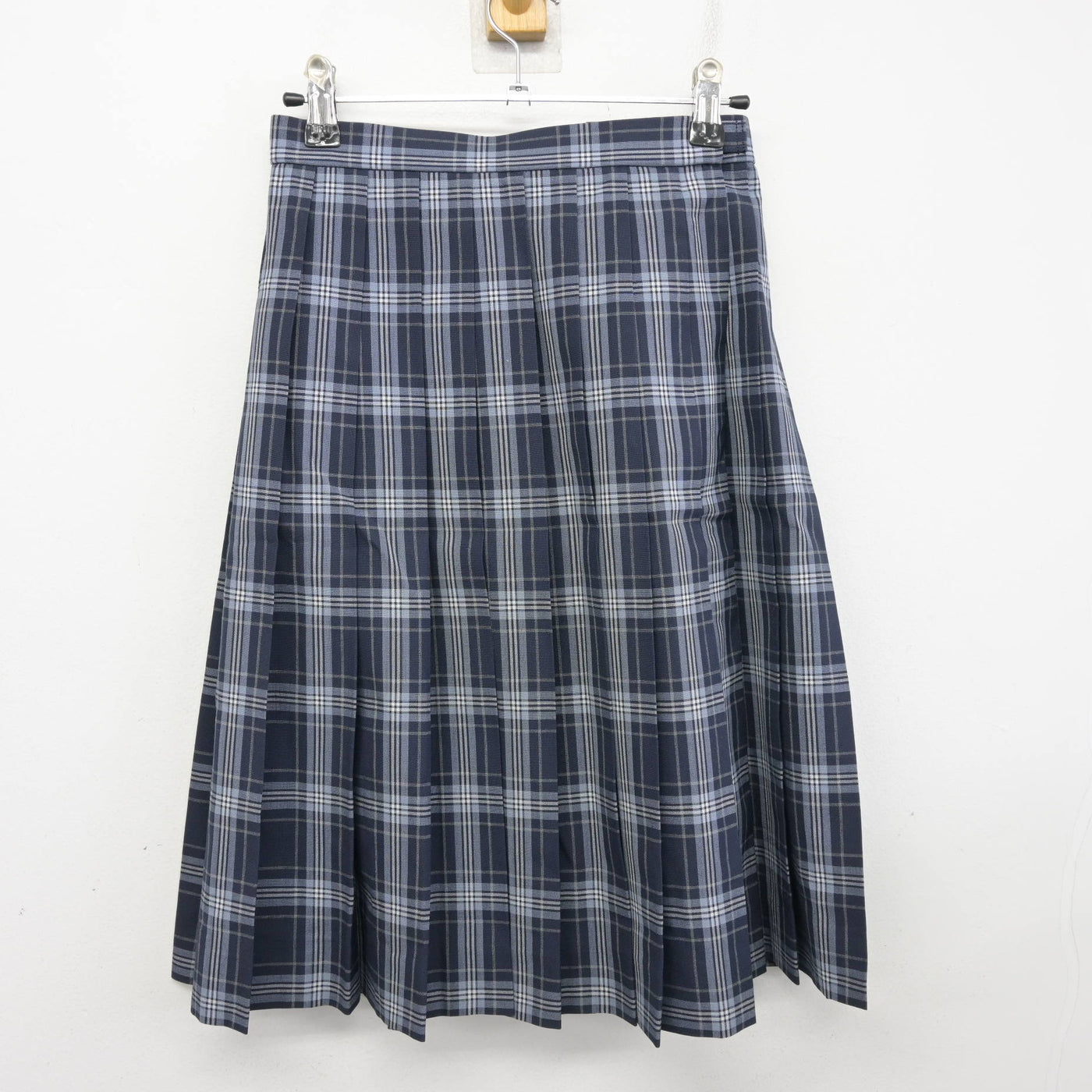 【中古】埼玉県 花咲徳栄高等学校 女子制服 4点 (ニットベスト・シャツ・スカート) sf099875