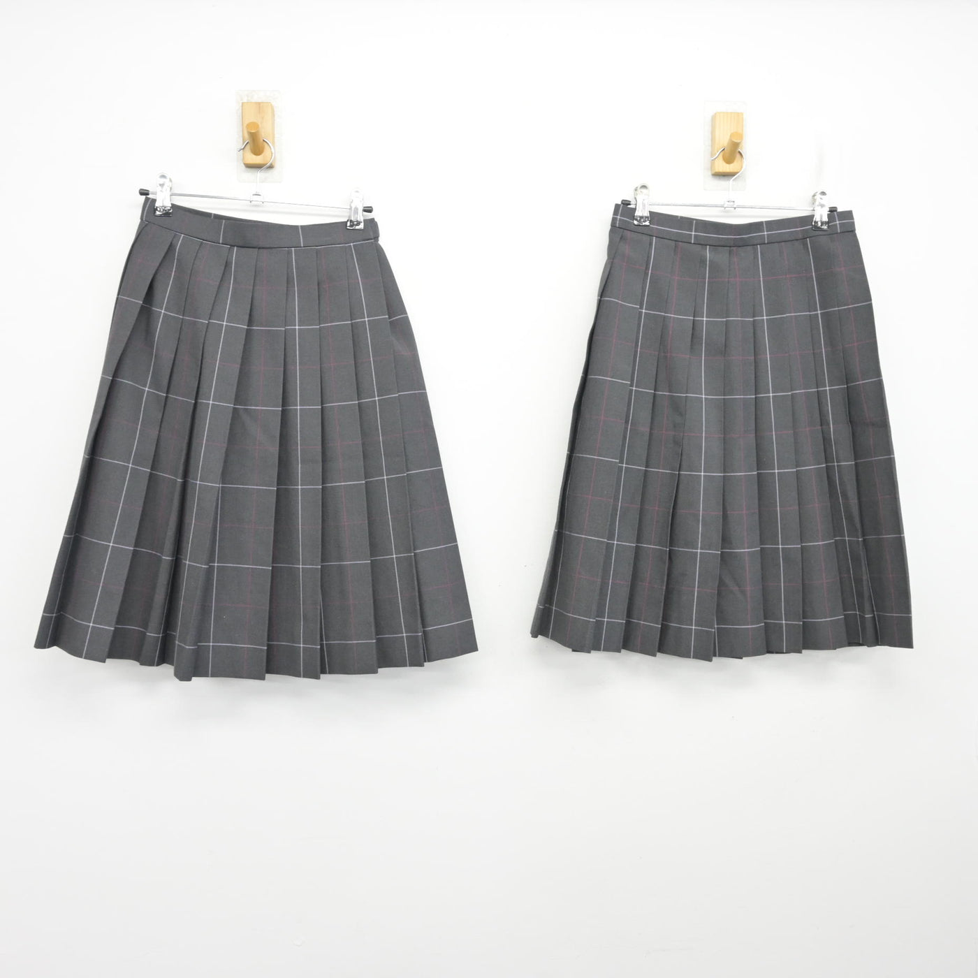 【中古】大阪府 布施高等学校 女子制服 3点 (ブレザー・スカート) sf099924