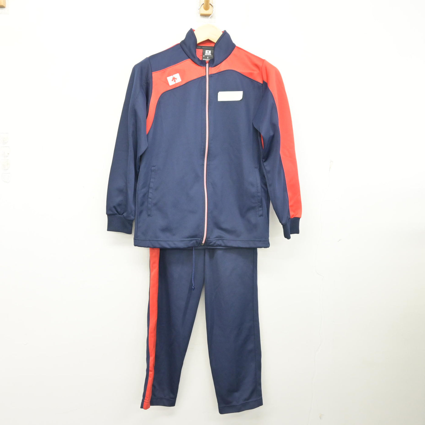 【中古】東京都 関東第一高等学校 女子制服 3点 (ジャージ 上・体操服 上・ジャージ 下) sf099928