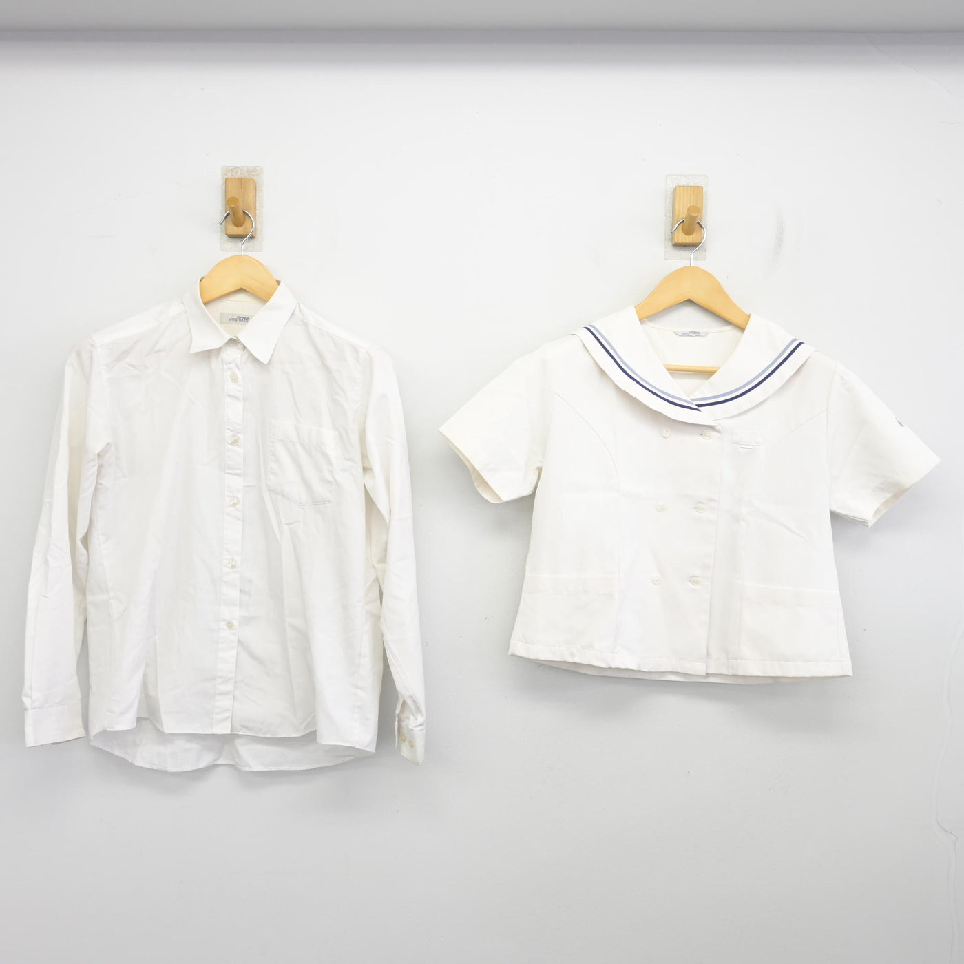 【中古】福岡県 福岡常葉高等学校 女子制服 2点 (シャツ・セーラー服) sf099974