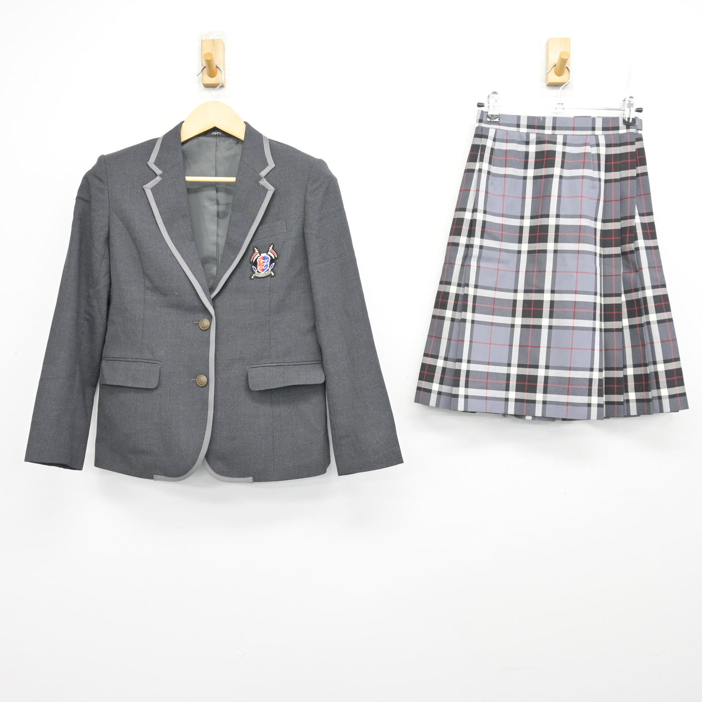 【中古】東京都 富士見丘中学高等学校 女子制服 3点 (ブレザー・スカート) sf100017