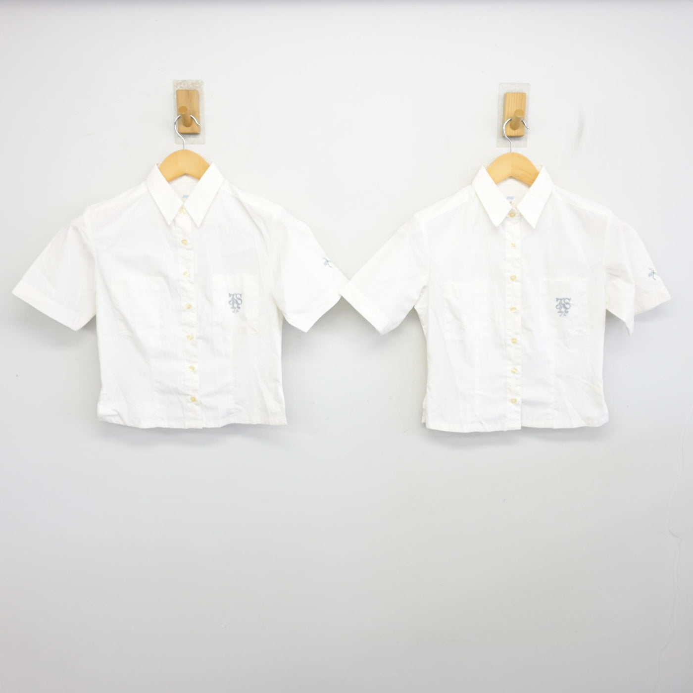 【中古】山形県 城北高等学校/旧制服 女子制服 3点 (シャツ・スカート) sf100025