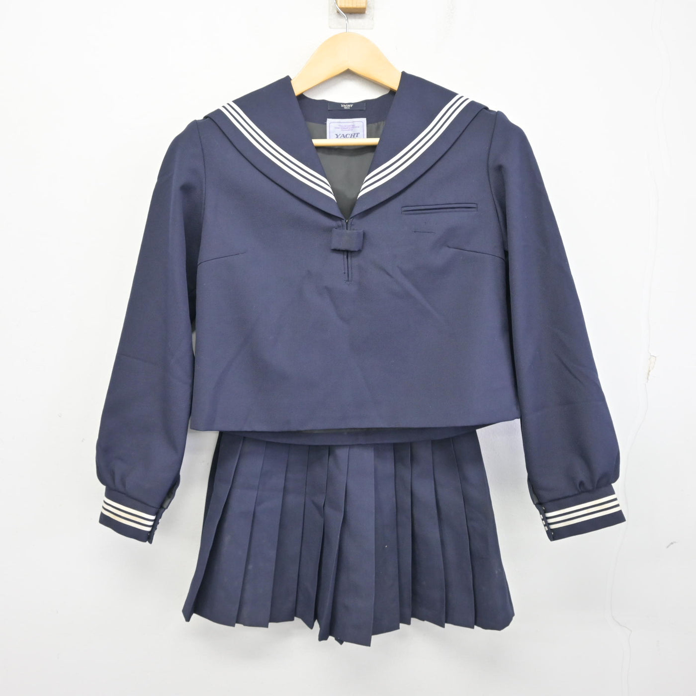 【中古】山形県 西川町立東部中学校 女子制服 2点 (セーラー服・スカート) sf100028