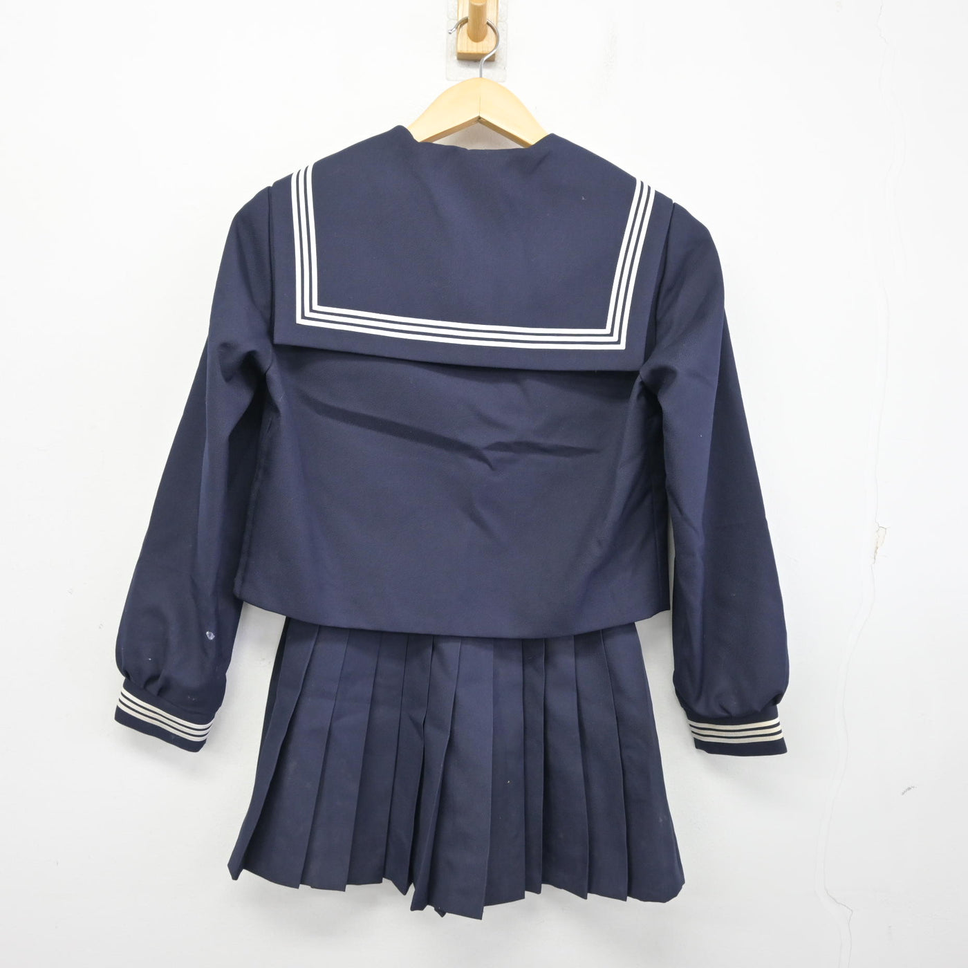 【中古】山形県 西川町立東部中学校 女子制服 2点 (セーラー服・スカート) sf100028