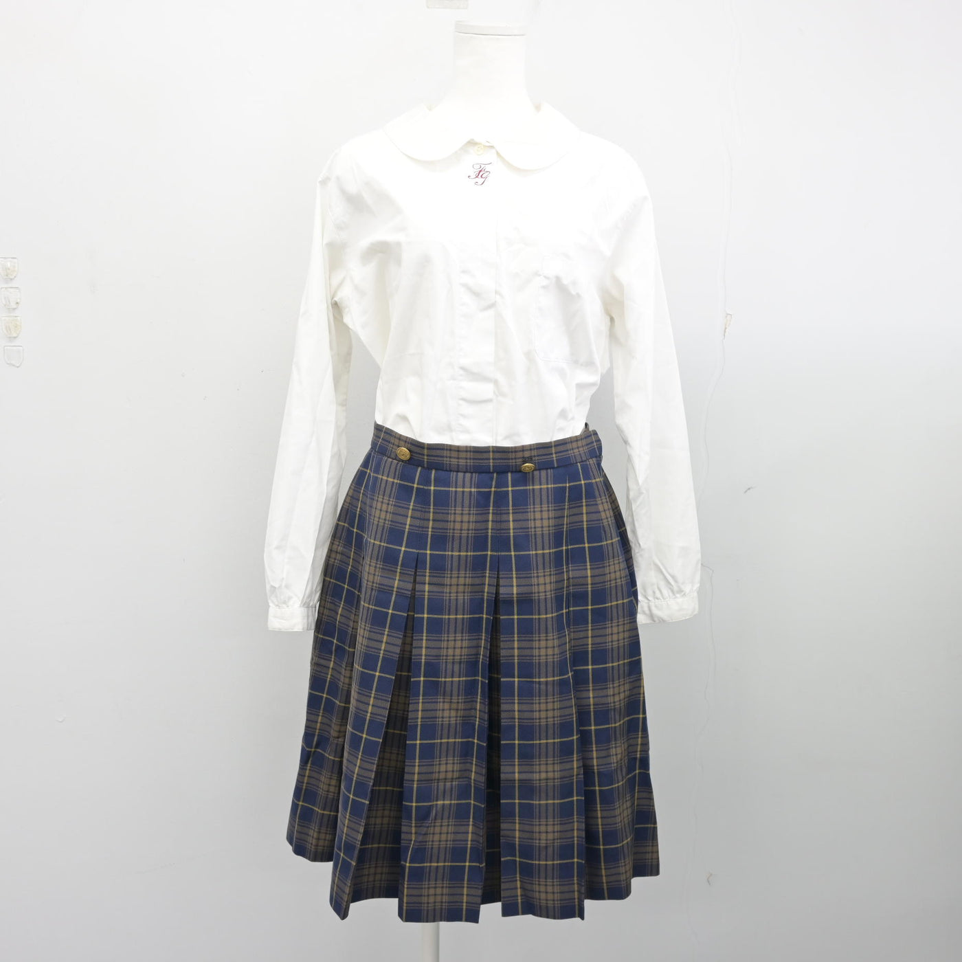 【中古】福岡県 福岡女子高等学校 女子制服 4点 (ブレザー・ニット・シャツ・スカート) sf100088