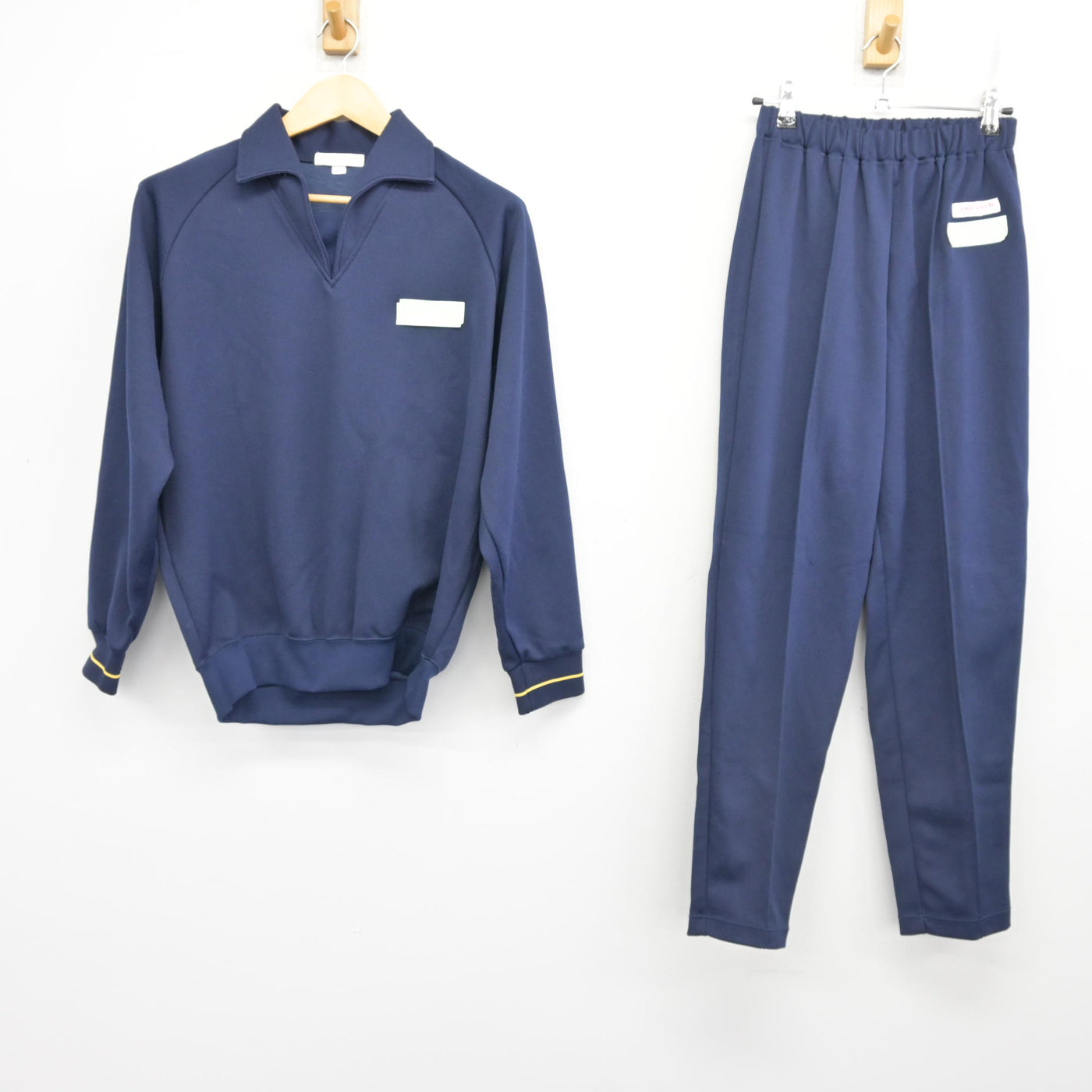 【中古】岐阜県 不破高等学校 女子制服 2点 (ジャージ 上・ジャージ 下) sf100091
