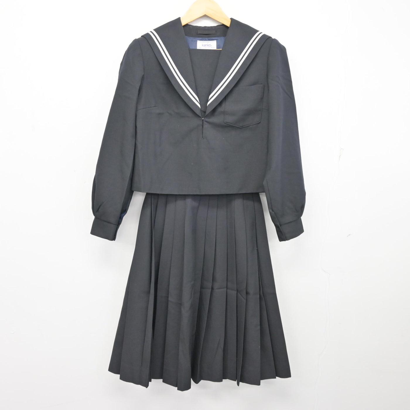 【中古】愛知県 千代田中学校 女子制服 2点 (セーラー服・スカート) sf100100
