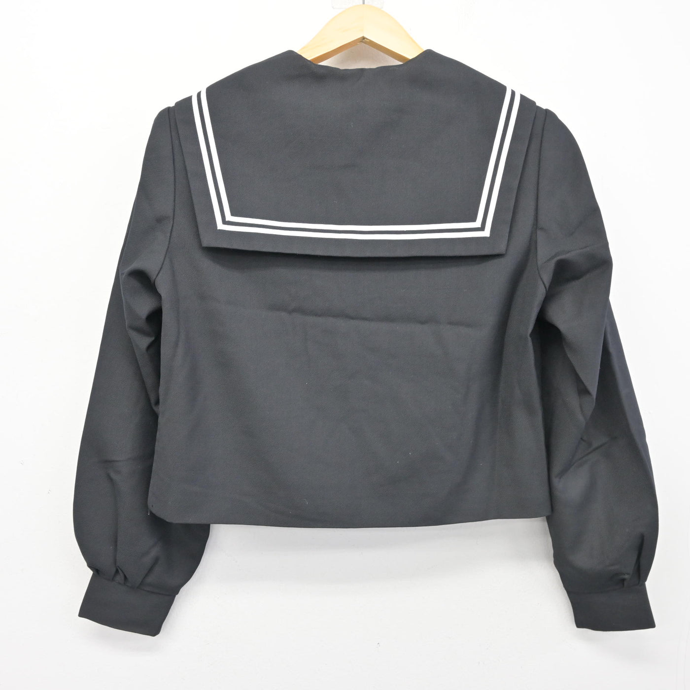 【中古】愛知県 千代田中学校 女子制服 2点 (セーラー服・スカート) sf100100