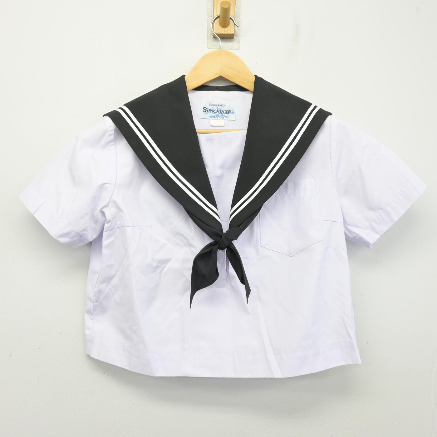【中古】愛知県 千代田中学校 女子制服 3点 (セーラー服・スカート) sf100102