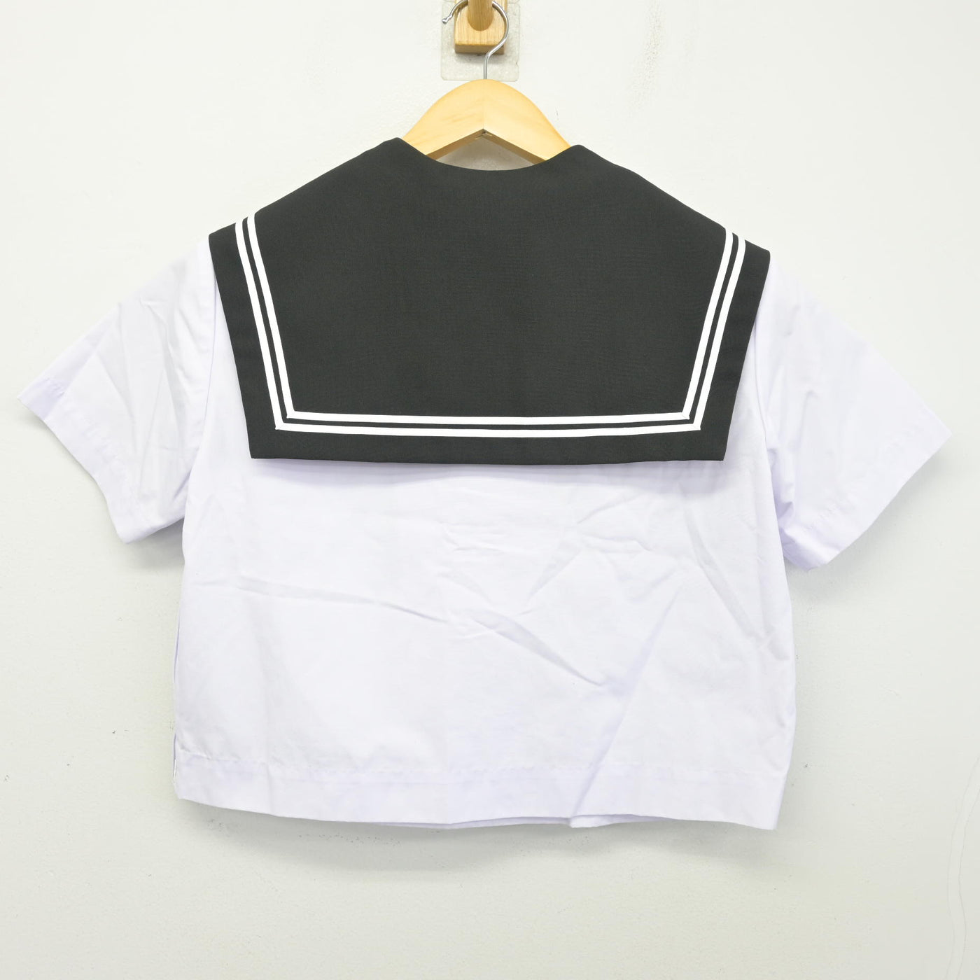 【中古】愛知県 千代田中学校 女子制服 3点 (セーラー服・スカート) sf100102