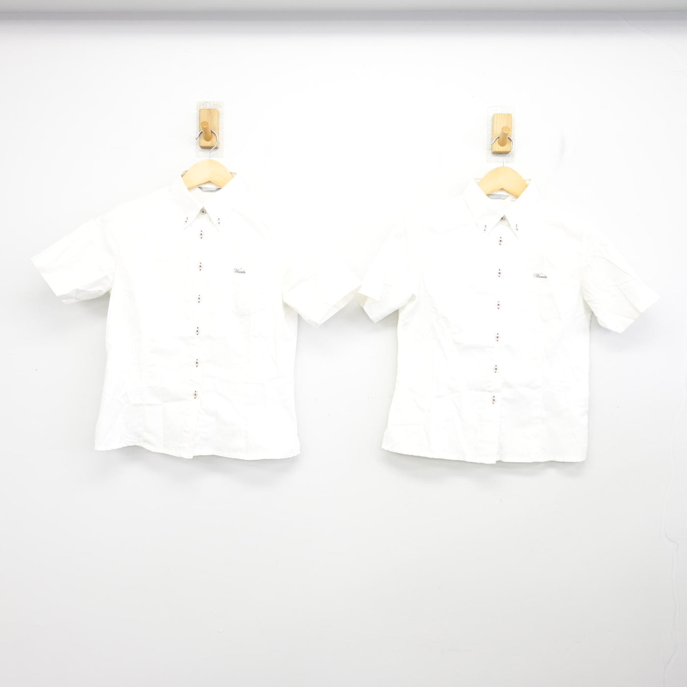 【中古】佐賀県 早稲田佐賀中学校・高等学校 女子制服 3点 (シャツ・スカート) sf100122