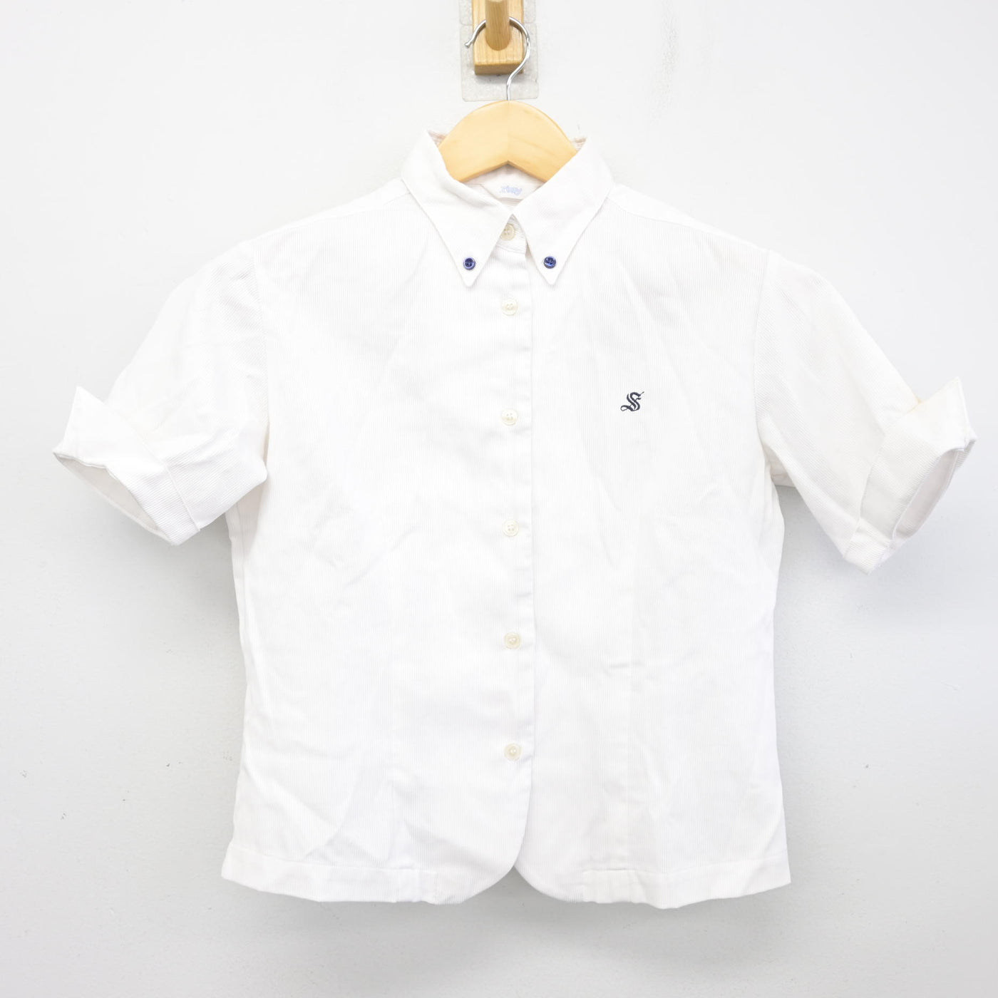 【中古】栃木県 作新学院高等学校 女子制服 2点 (ニット・シャツ) sf100124