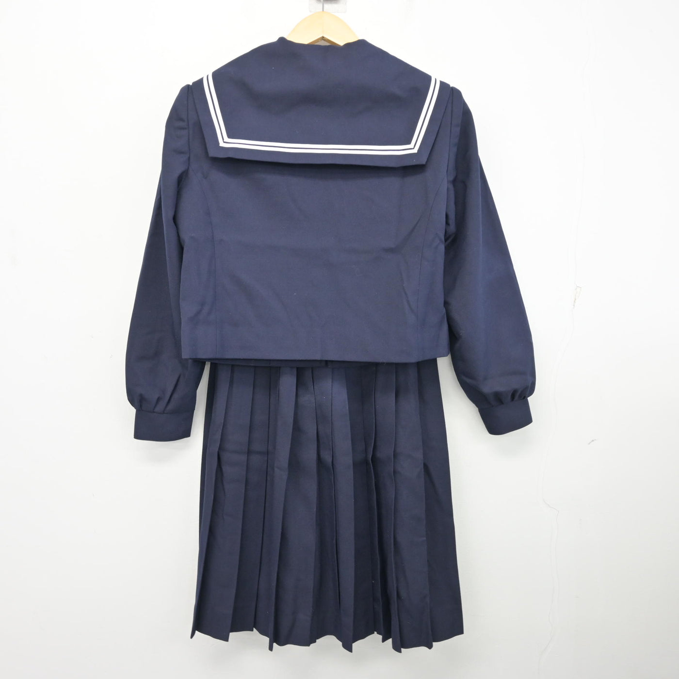 【中古】愛知県 鬼崎中学校 女子制服 3点 (セーラー服・スカート) sf100135