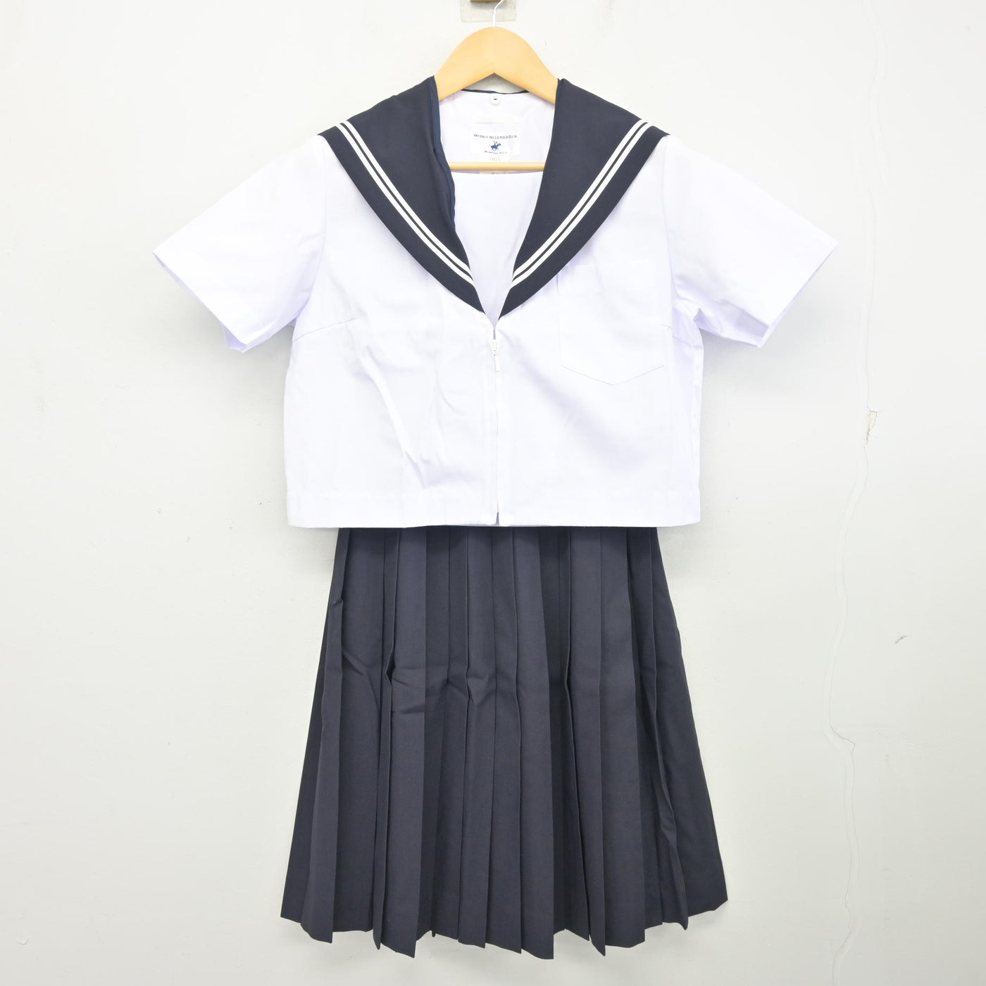 【中古】愛知県 鬼崎中学校 女子制服 3点 (セーラー服・スカート) sf100136