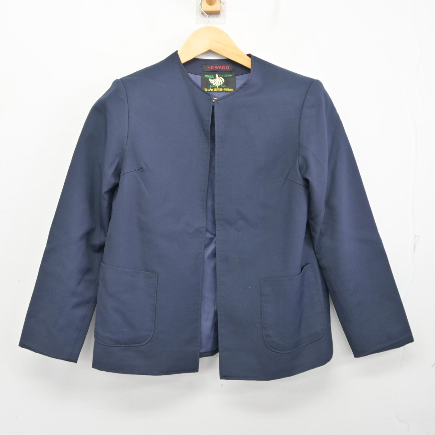 【中古】埼玉県 谷塚中学校 女子制服 2点 (ブレザー・ジャンパースカート) sf100160