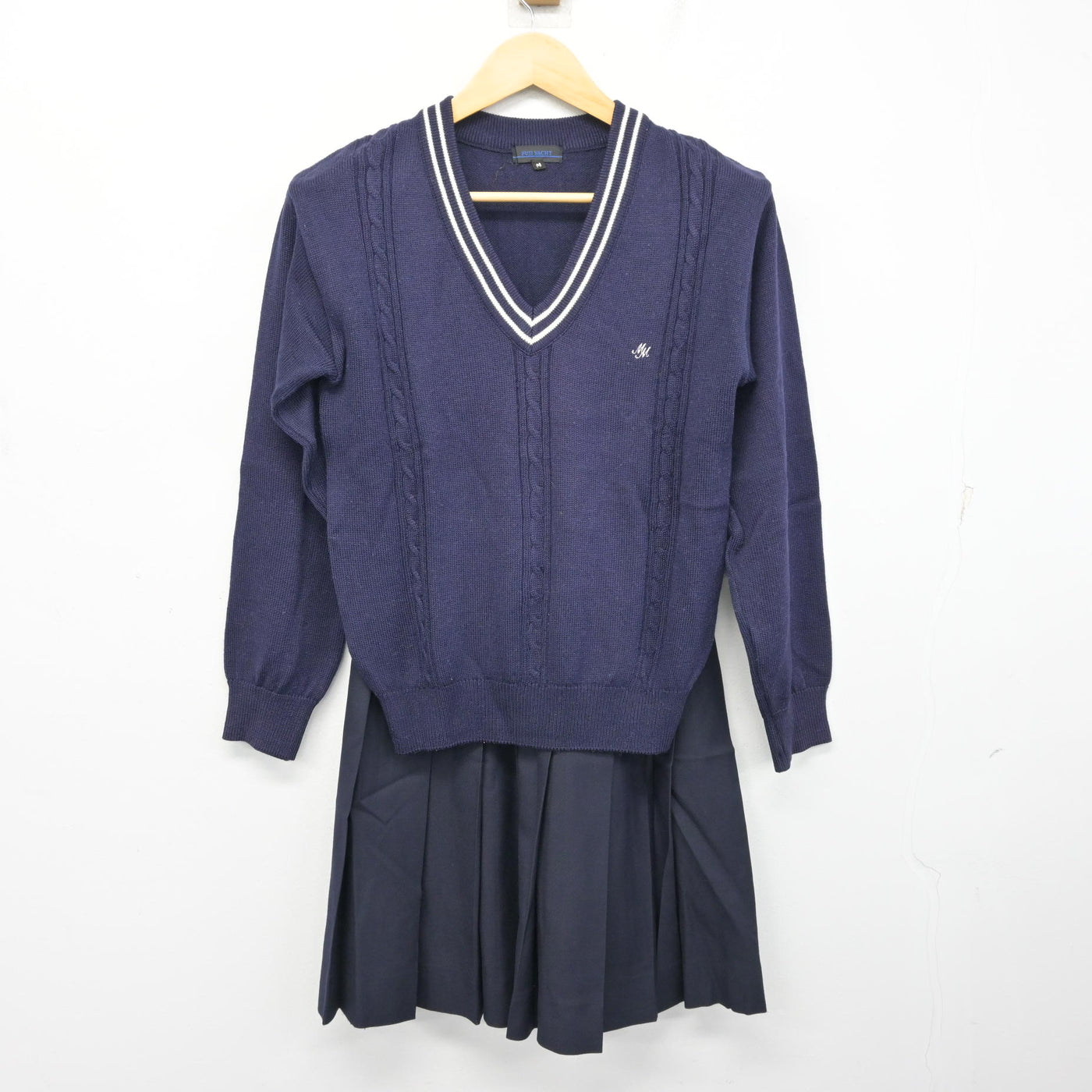 【中古】静岡県 三島南高等学校 女子制服 4点 (ブレザー・ニット・スカート) sf100271