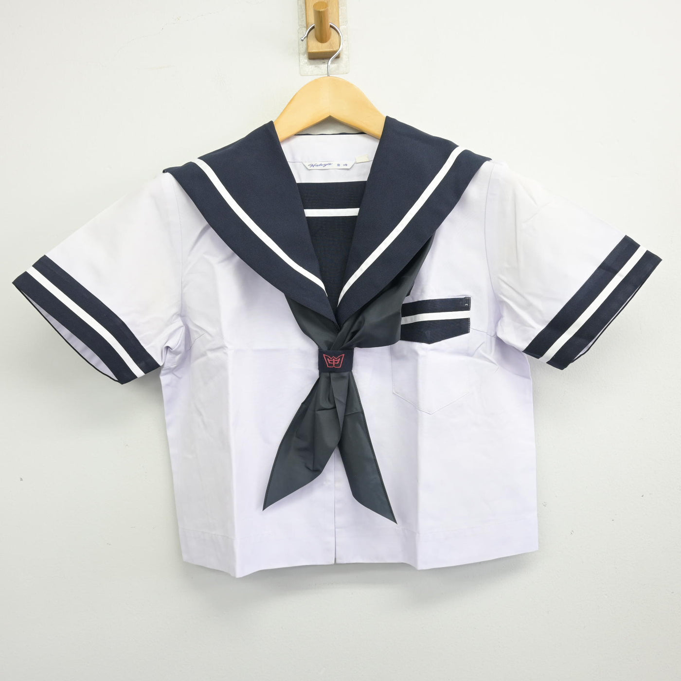 【中古】宮崎県 宮崎西中学校 女子制服 3点 (セーラー服・スカート) sf100320