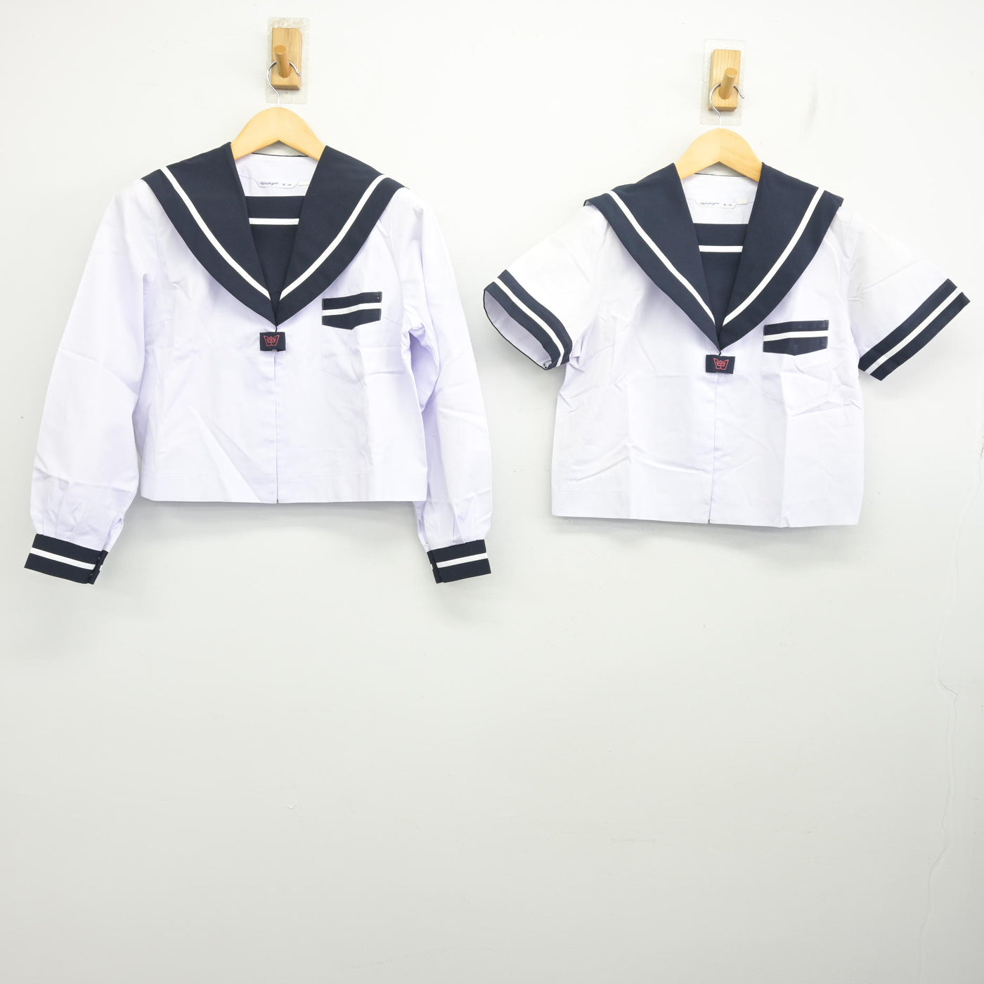 【中古】宮崎県 宮崎西中学校 女子制服 2点 (セーラー服) sf100321