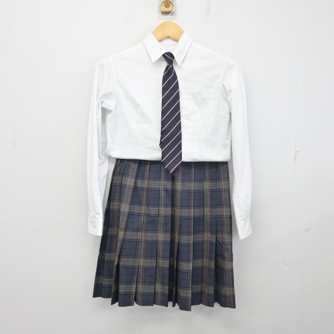 【中古】北海道 札幌北斗高等学校 女子制服 4点 (ブレザー・シャツ・スカート) sf100361