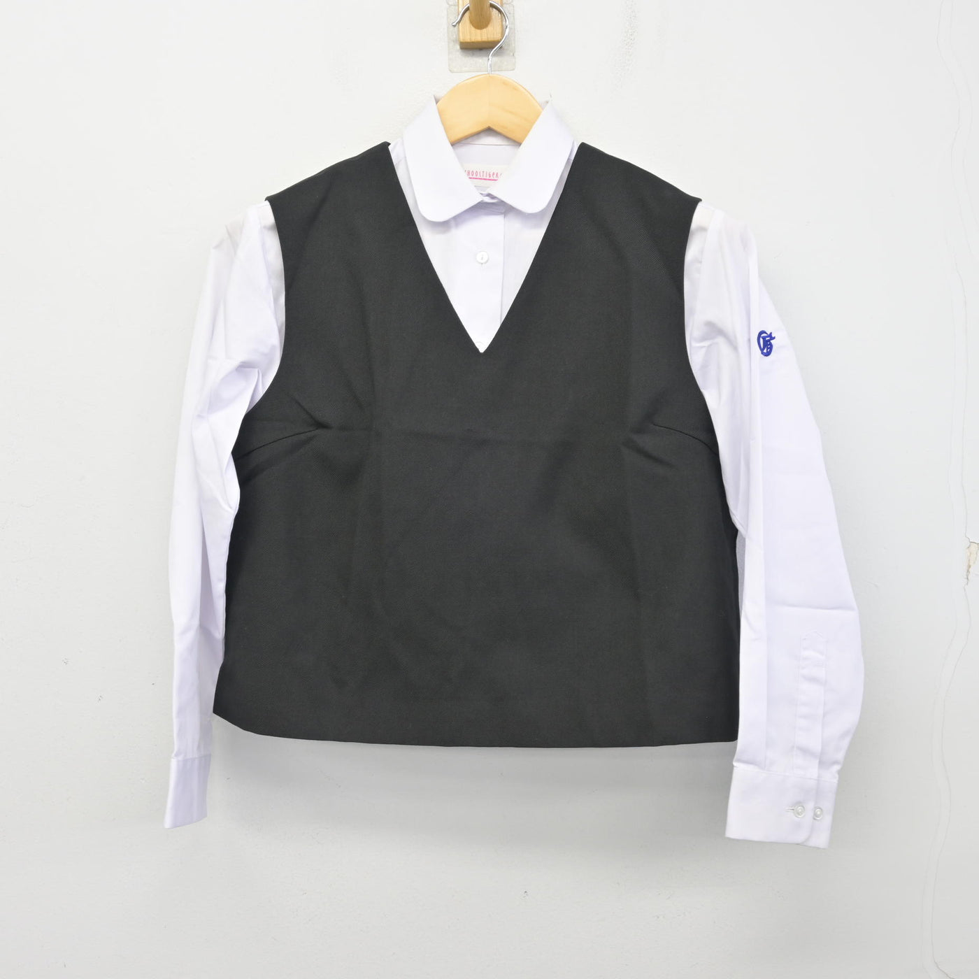 【中古】鹿児島県 玉龍中学校 女子制服 2点 (ベスト・シャツ) sf100371
