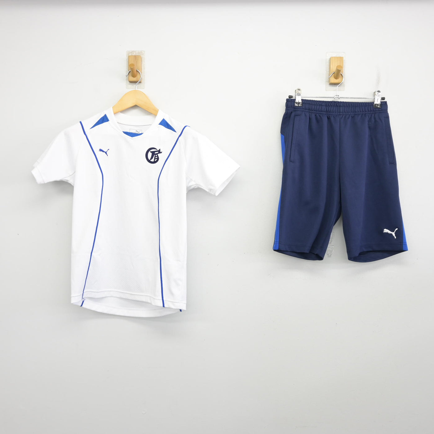 【中古】鹿児島県 玉龍中学校 女子制服 3点 (体操服 上・体操服 下) sf100375