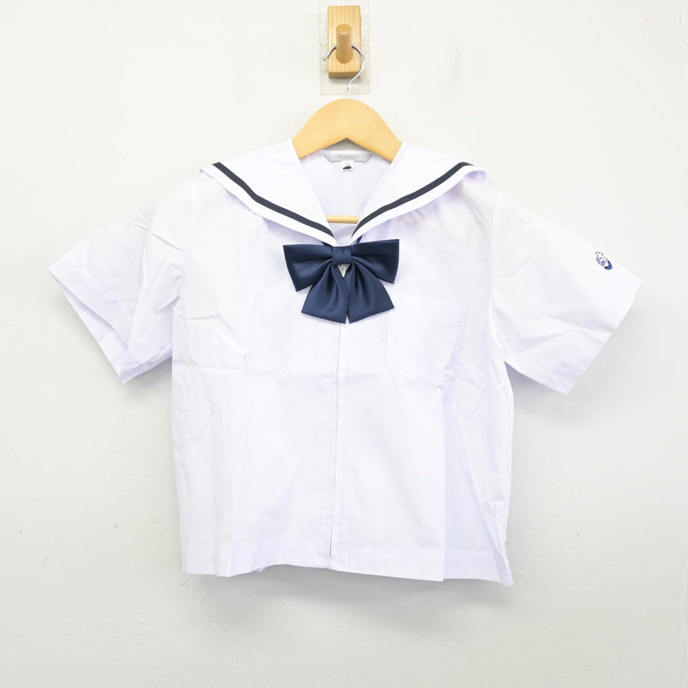 【中古】広島県 広島三育小学校 女子制服 3点 (セーラー服・スカート) sf100380