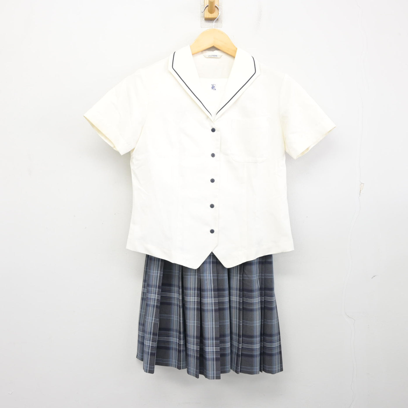 【中古】東京都 東洋大学京北高等学校 女子制服 2点 (ブラウス・スカート) sf100388