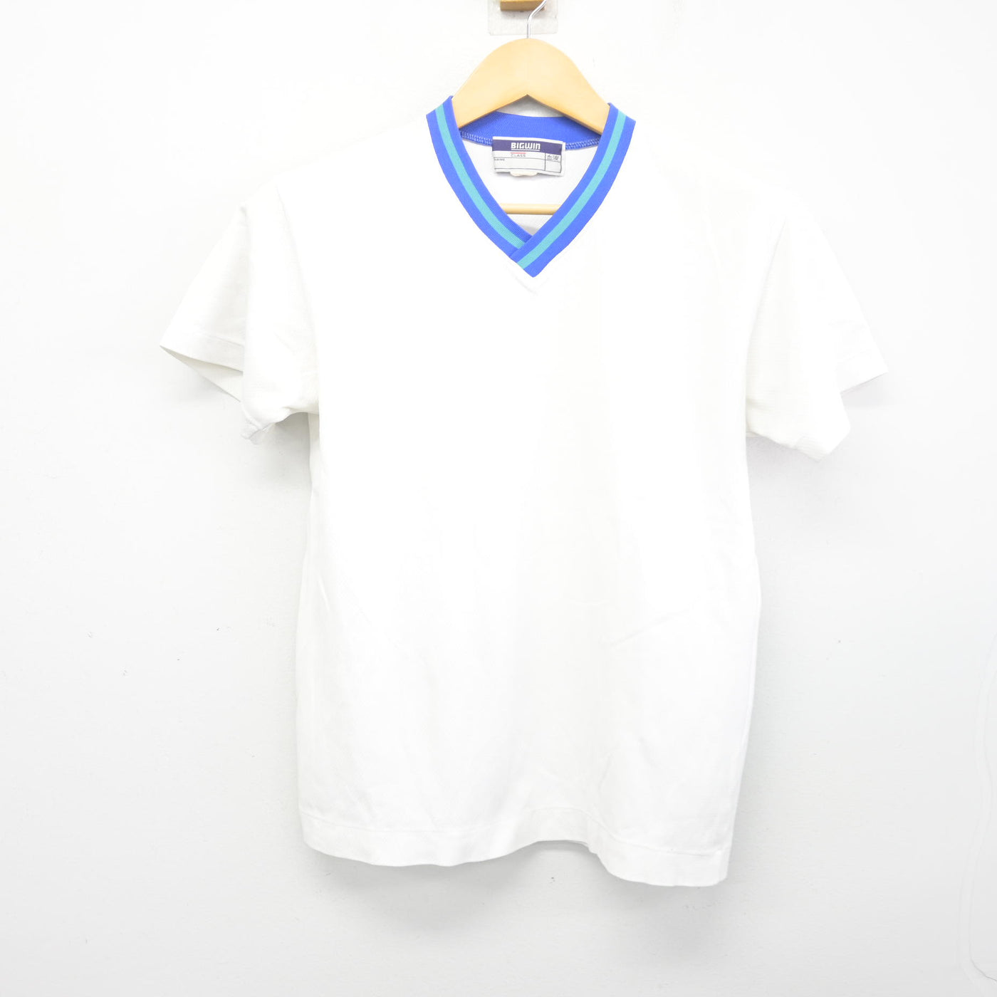 【中古】東京都 足立区立第四中学校 女子制服 2点 (体操服 上) sf100394