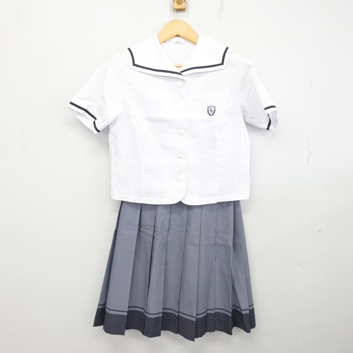 【中古】兵庫県 神戸野田高等学校 女子制服 2点 (セーラー服・スカート) sf100404