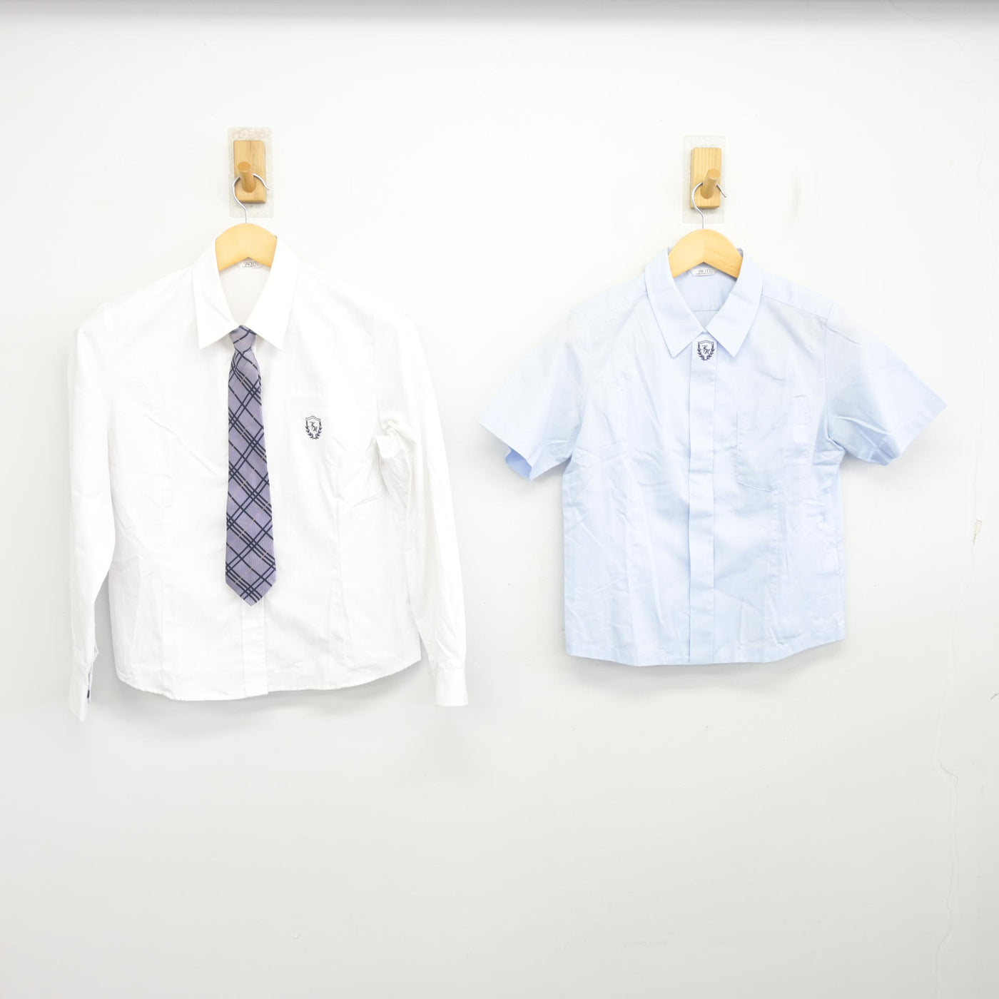 【中古】兵庫県 神戸野田高等学校 女子制服 3点 (シャツ・シャツ) sf100405