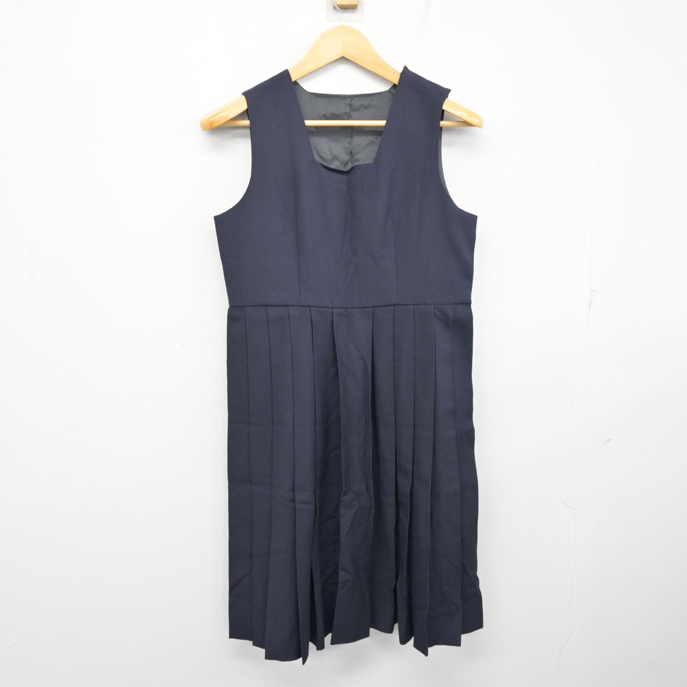 【中古】東京都 大妻中野中学校・高等学校 女子制服 3点 (セーラー服・ジャンパースカート) sf100415