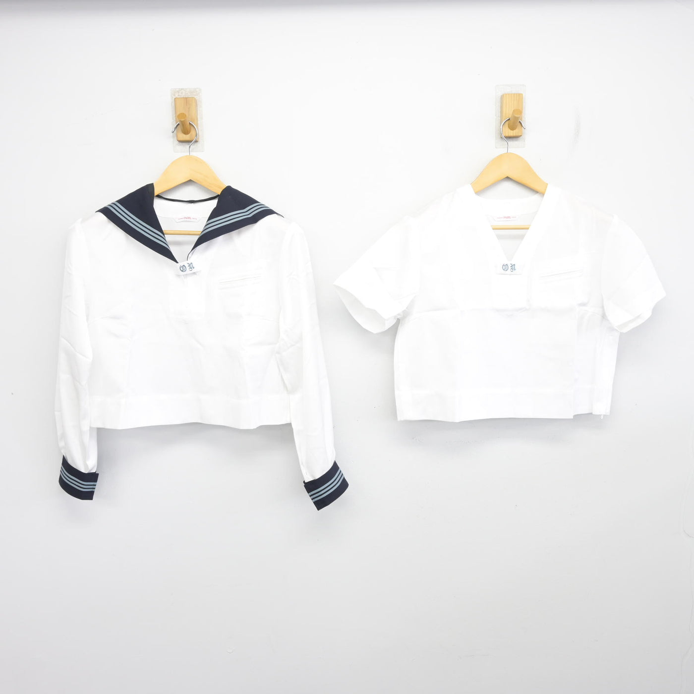 【中古】東京都 大妻中野中学校・高等学校 女子制服 3点 (セーラー服・ニット) sf100417