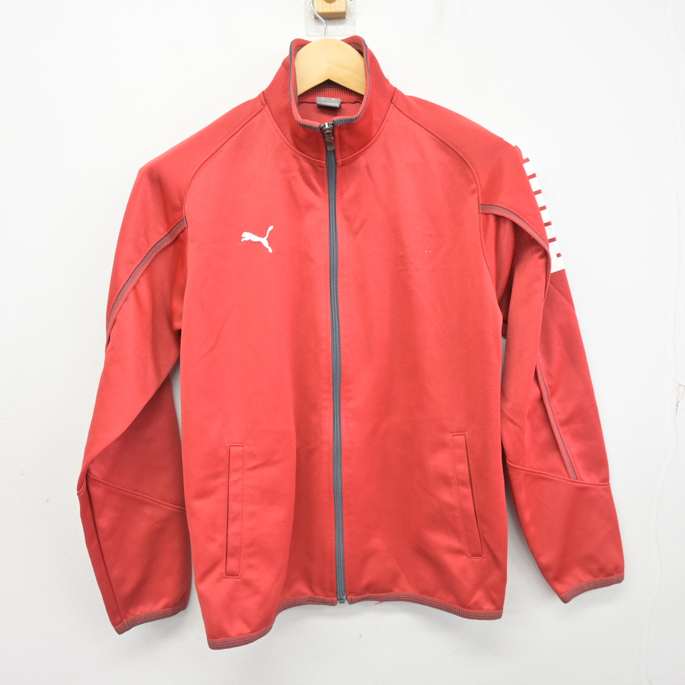 【中古】大阪府 大阪桐蔭中学校・高等学校 女子制服 2点 (ジャージ 上・ジャージ 下) sf100437