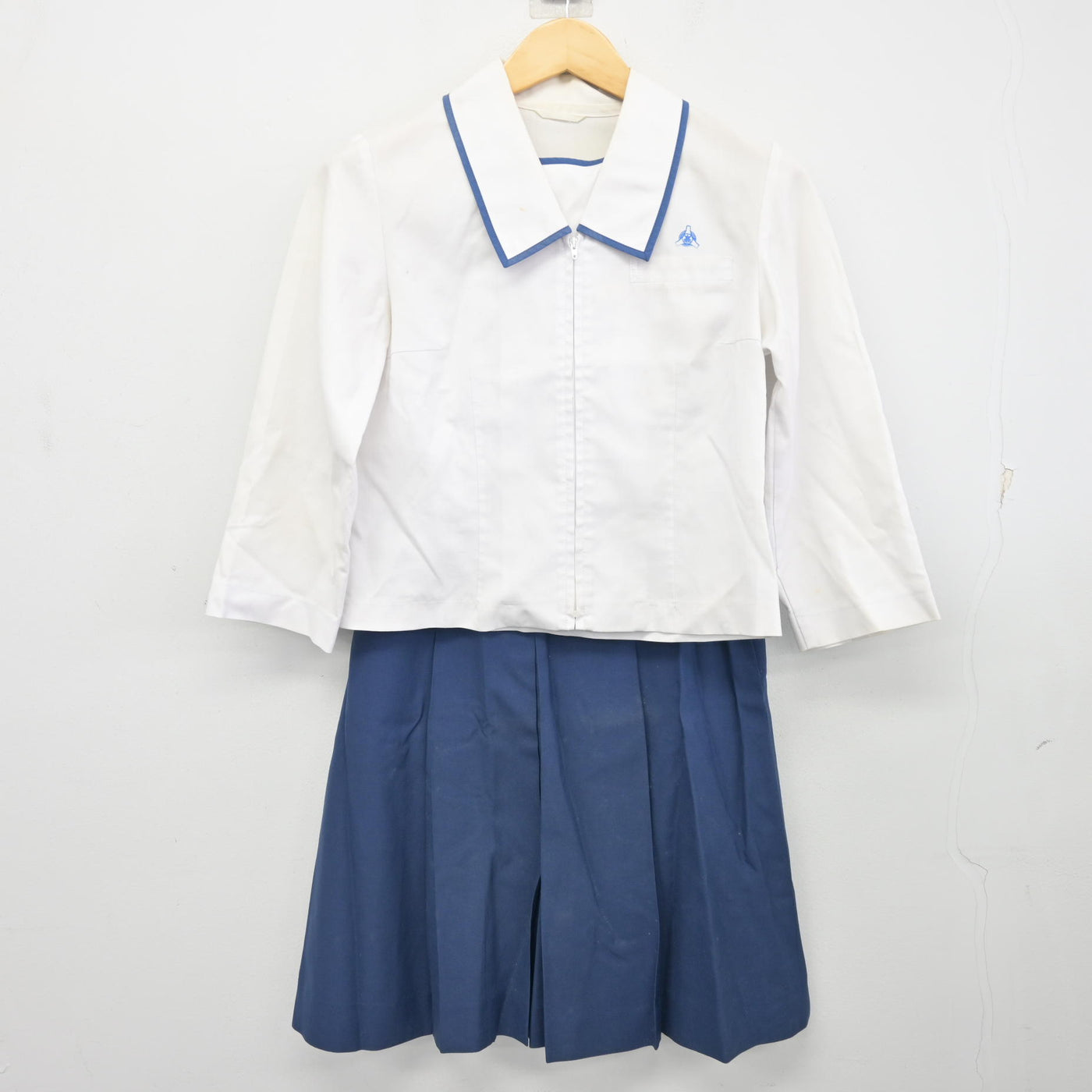 【中古】秋田県 新屋高等学校/旧制服 女子制服 3点 (シャツ・シャツ・スカート) sf100491