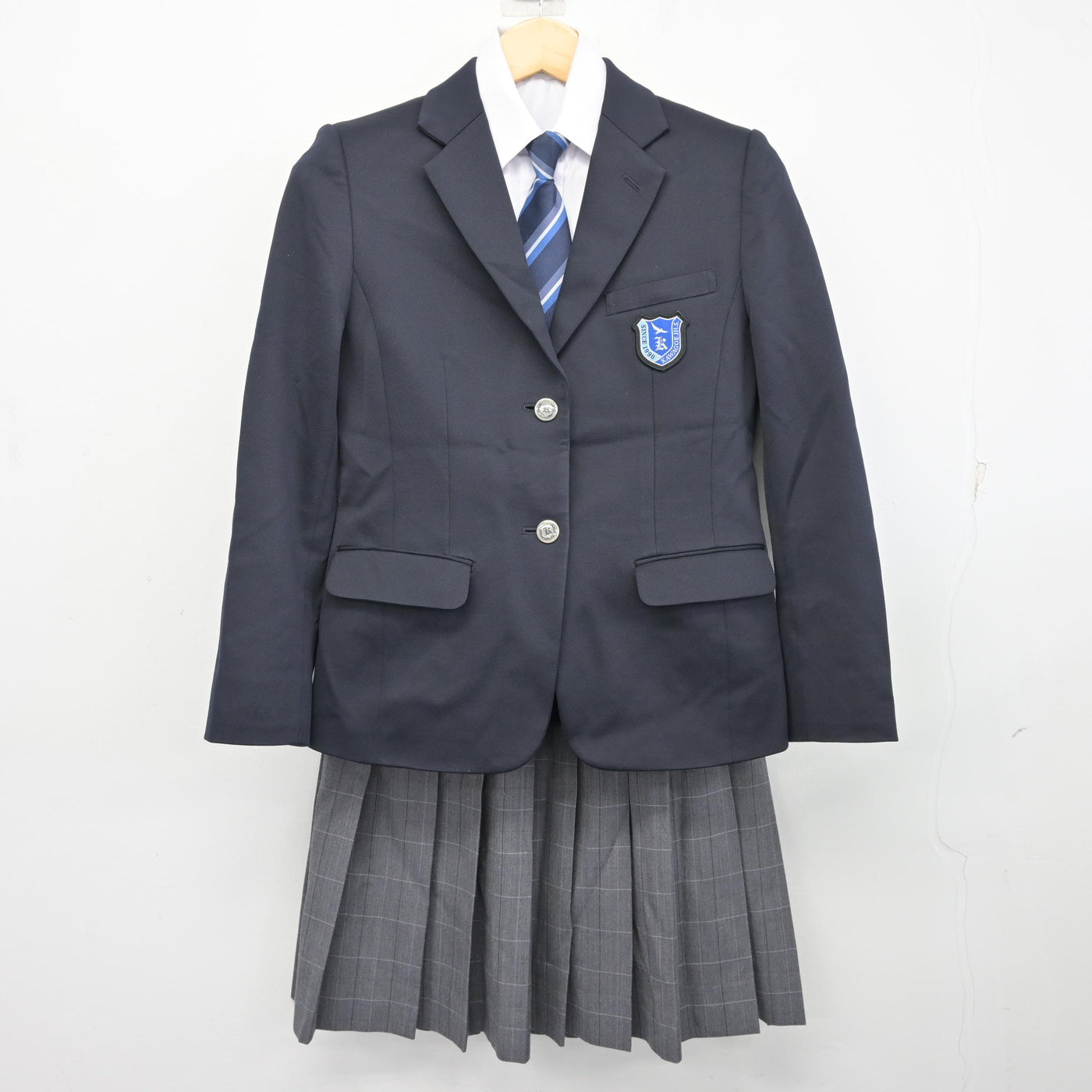 【中古】三重県 川越町立川越中学校 女子制服 4点 (ブレザー・シャツ・スカート) sf100502