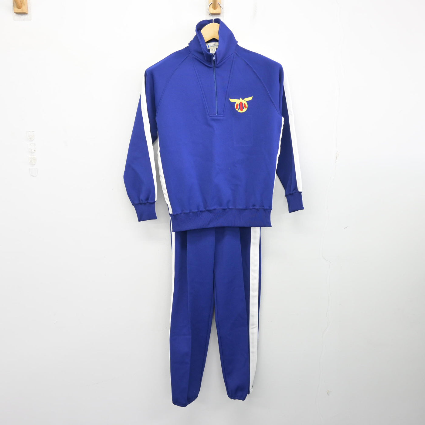 【中古】群馬県 みどり市立笠懸小学校 女子制服 2点 (ジャージ 上・ジャージ 下) sf100543