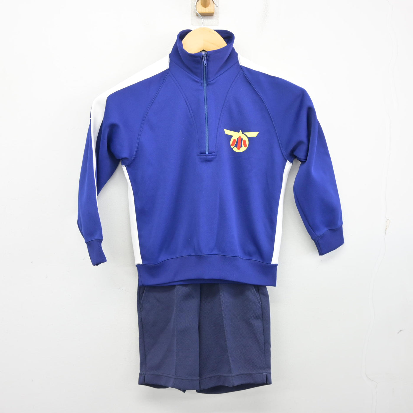 【中古】群馬県 みどり市立笠懸小学校 女子制服 2点 (ジャージ 上・体操服 下) sf100546