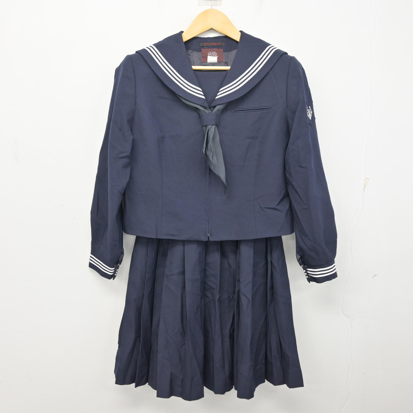 【中古】東京都 小松川第三中学校 女子制服 3点 (セーラー服・スカート) sf100568
