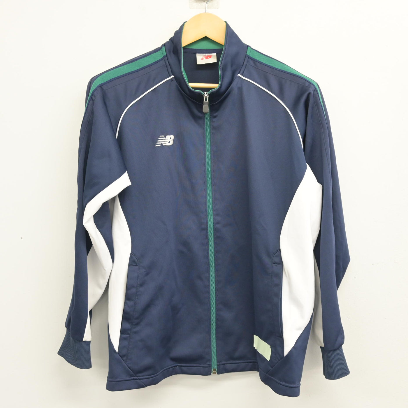 【中古】大阪府 芥川高等学校 女子制服 2点 (ジャージ 上・ジャージ 下) sf100586