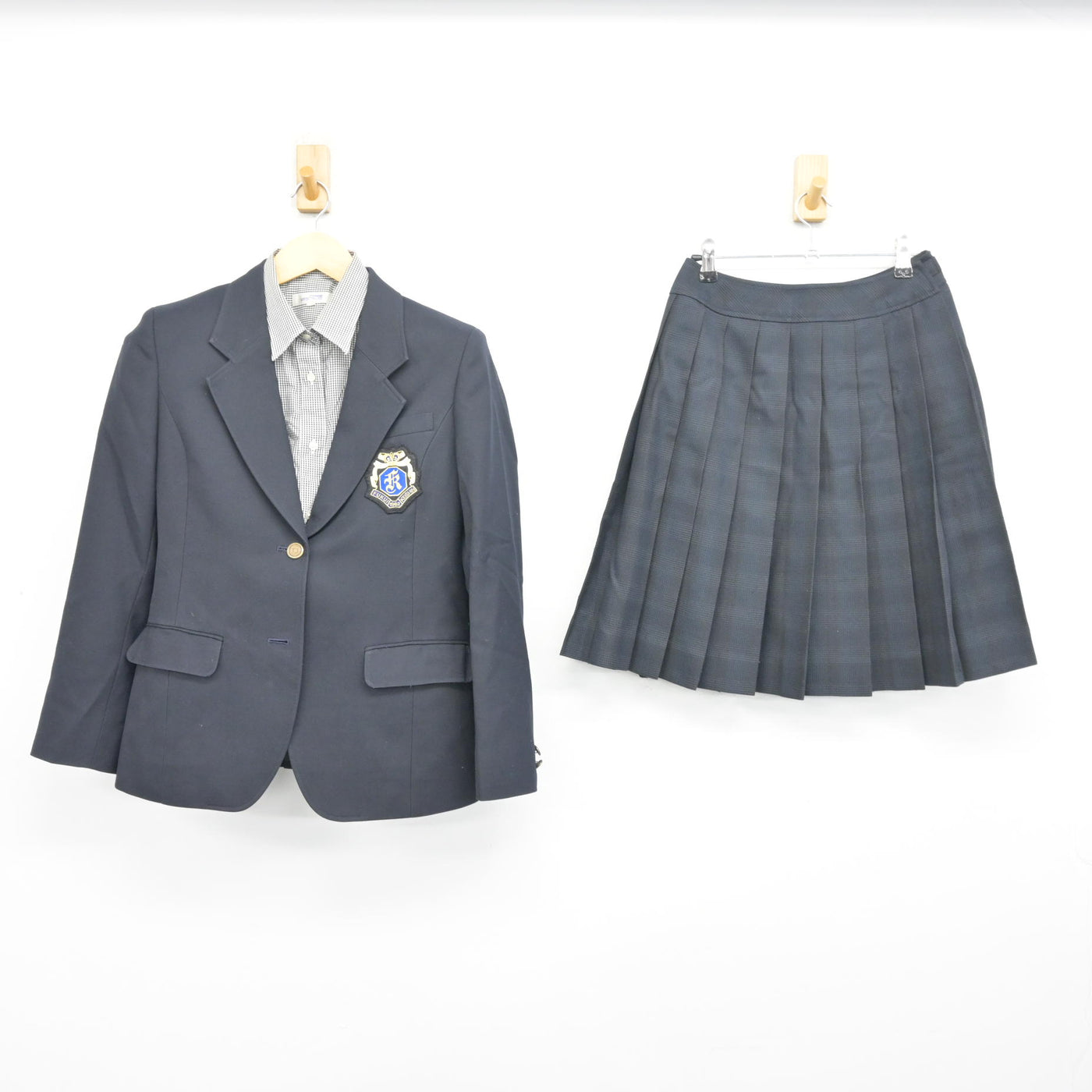 【中古】福井県  啓新高等学校 女子制服 3点 (ブレザー・シャツ・スカート) sf100602
