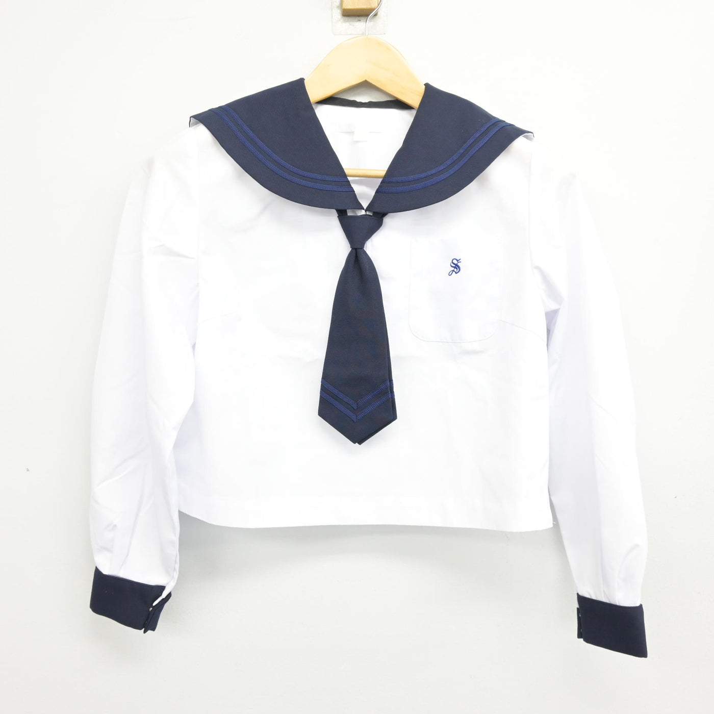 【中古】北海道 札幌真栄高等学校 女子制服 2点 (セーラー服) sf100642