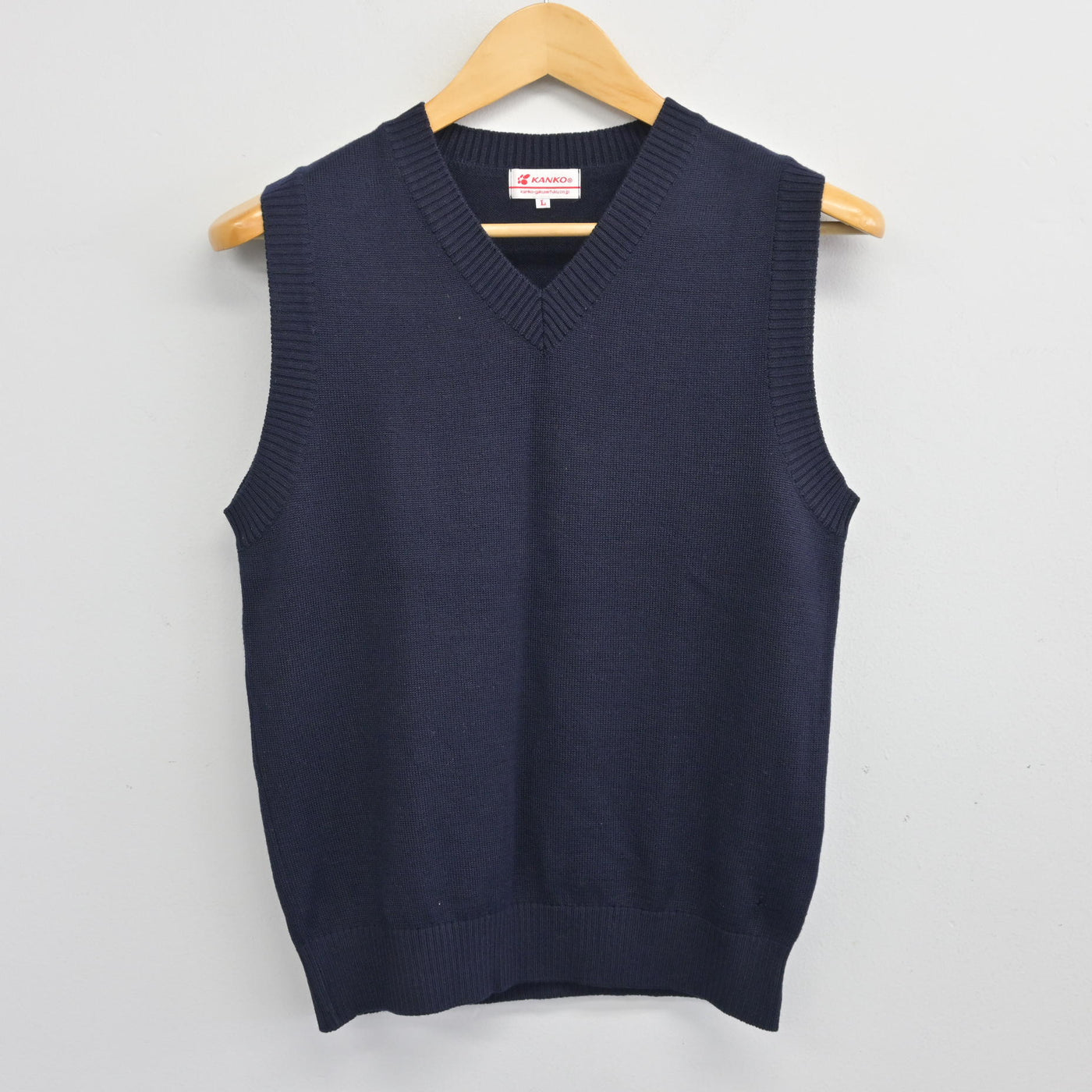 【中古】長崎県 活水高等学校 女子制服 2点 (ニットベスト) sf100678