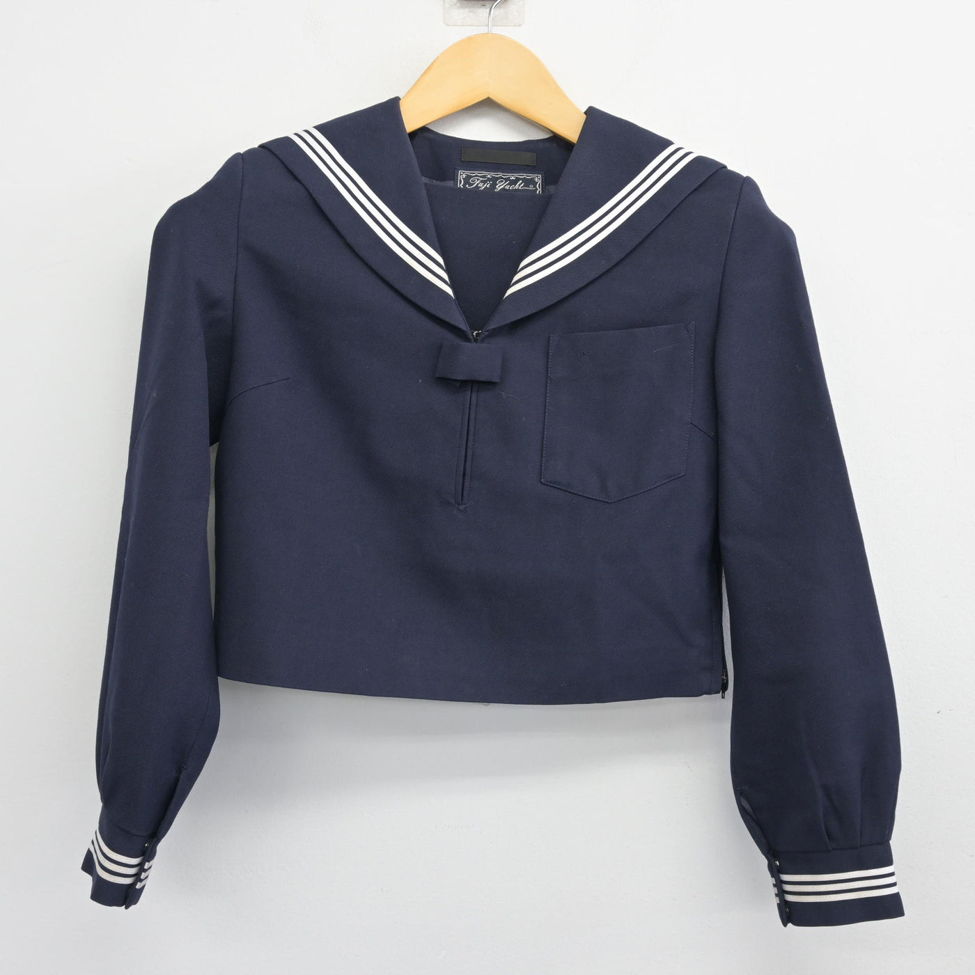 【中古】鳥取県 境港市立第三中学校 女子制服 3点 (セーラー服・スカート) sf100681