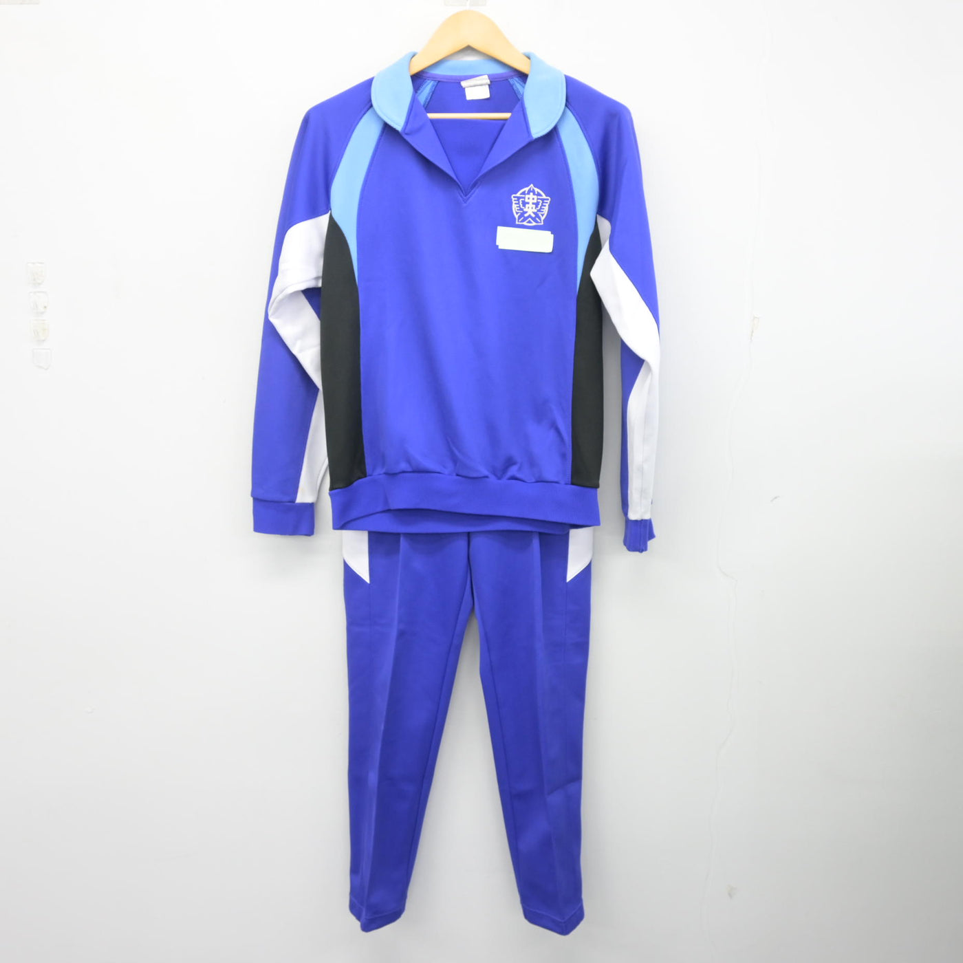 【中古】埼玉県 所沢市立中央中学校 女子制服 3点 (ジャージ 上・体操服 上・ジャージ 下) sf100723