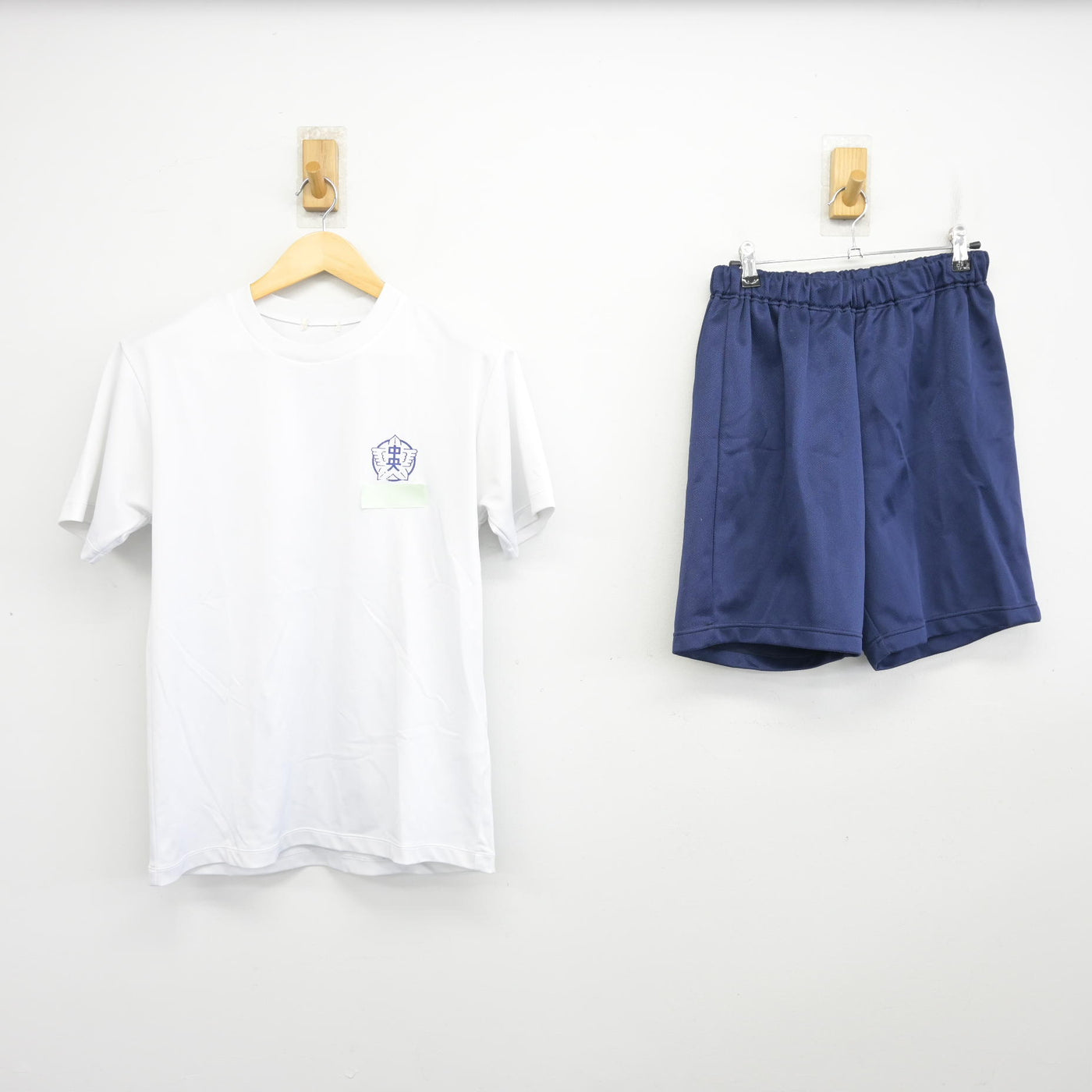 【中古】埼玉県 所沢市立中央中学校 女子制服 2点 (体操服 上・体操服 下) sf100729