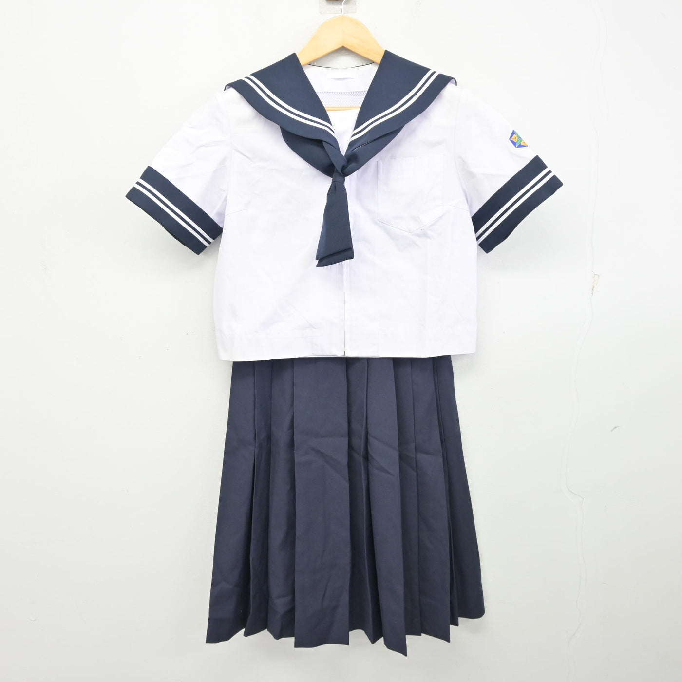 【中古】山梨県 若草中学校 女子制服 3点 (セーラー服・スカート) sf100732