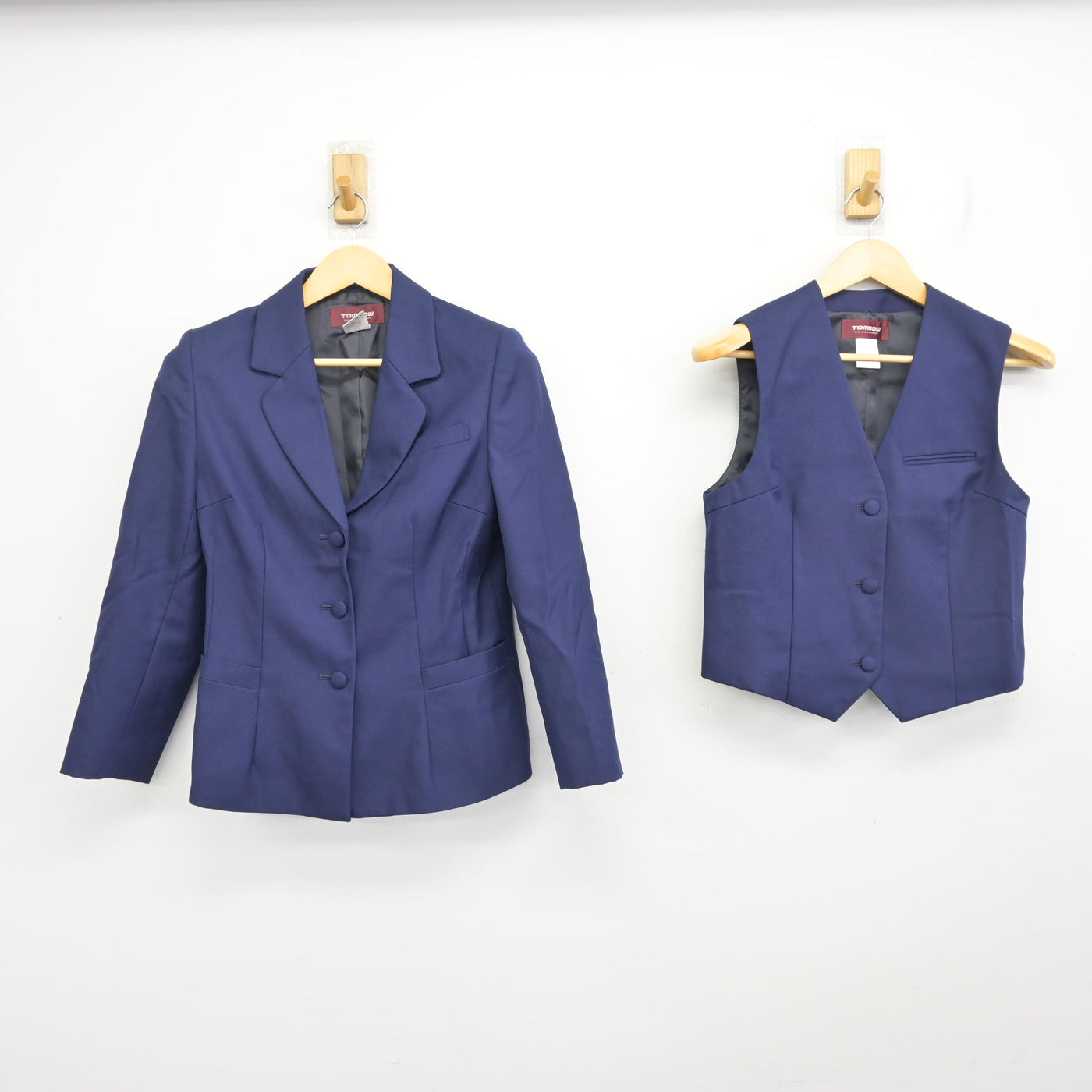 【中古】千葉県 千葉高等学校 女子制服 3点 (ブレザー・ベスト・スカート) sf100733